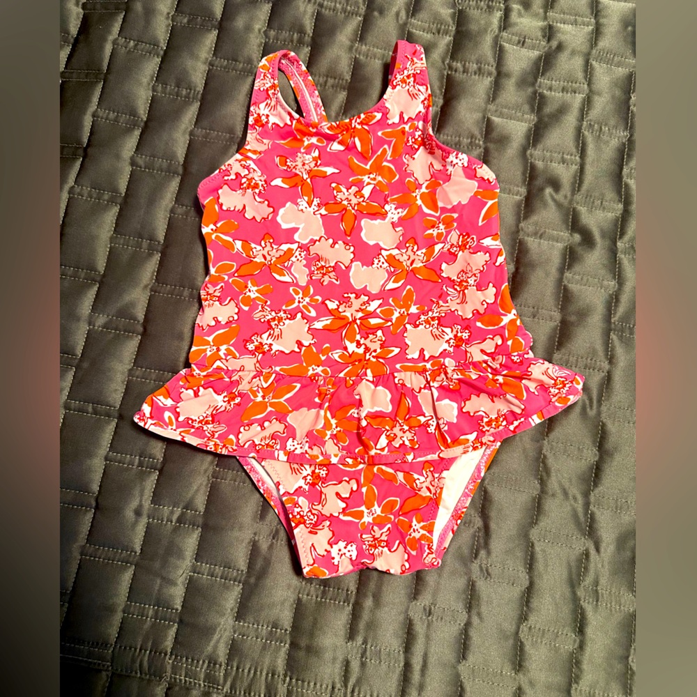 Baby Lilly Pulitzer 18-24M floral pink baby swimwear w/ bow accent on back 🎀